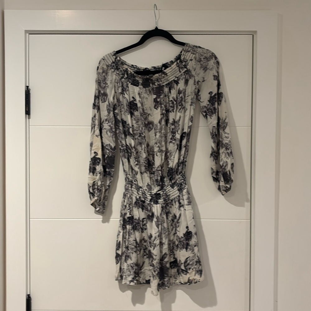 Blue and white floral pattern Intermix long sleeve dress